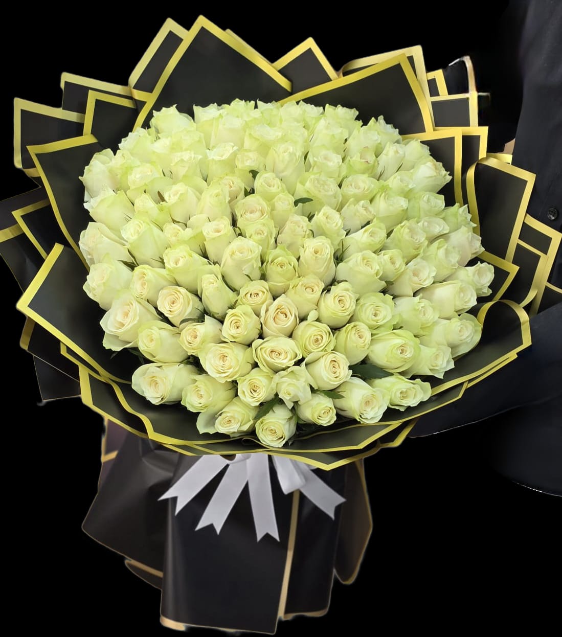 Elegant White Rose Bouquet (Premium Wrap)