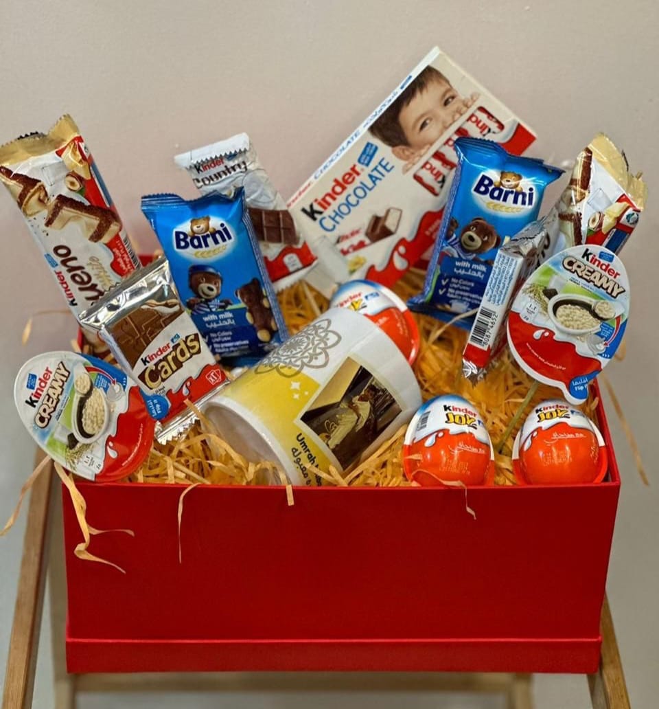 Kinder Love Box