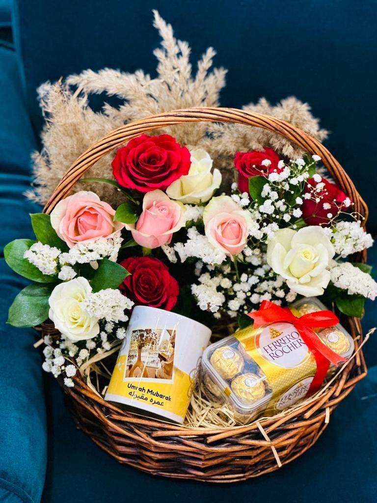 Umrah Mubarak Gift Basket