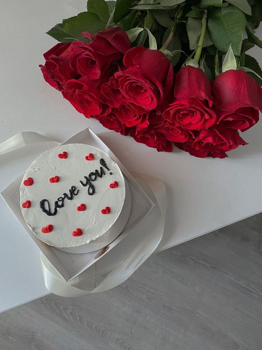 Valentine cake and Roses