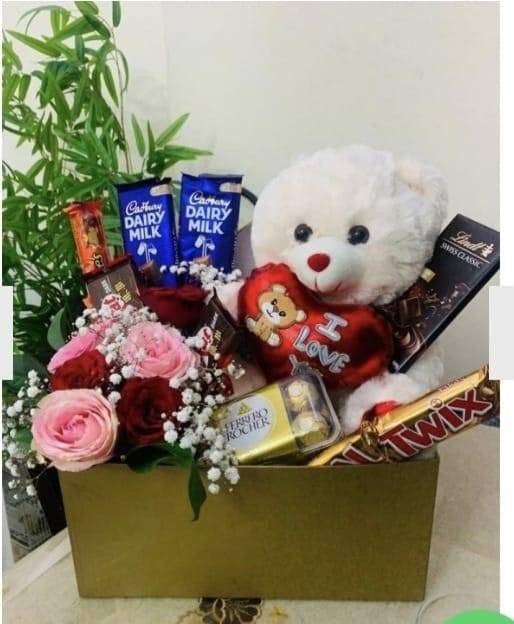 Love Delight Hamper with Teddy & Flowers